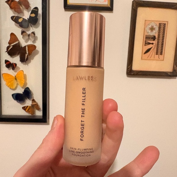 LAWLESS Forget the Filler Foundation in 3F - Picture 2 of 3